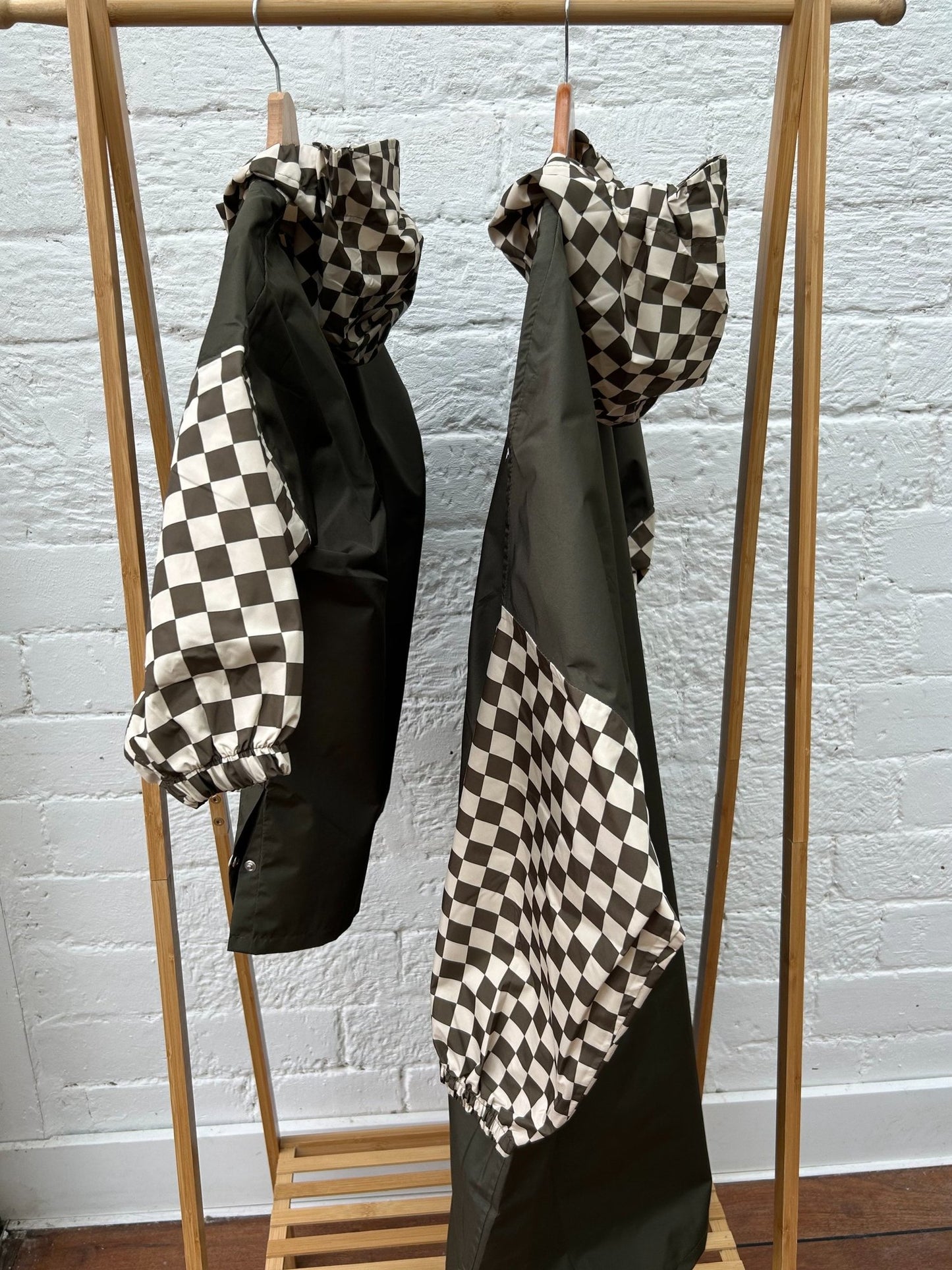 Poncho de pluie damier kaki - Poule Party