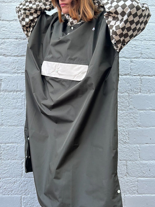 Poncho de pluie damier kaki - Poule Party