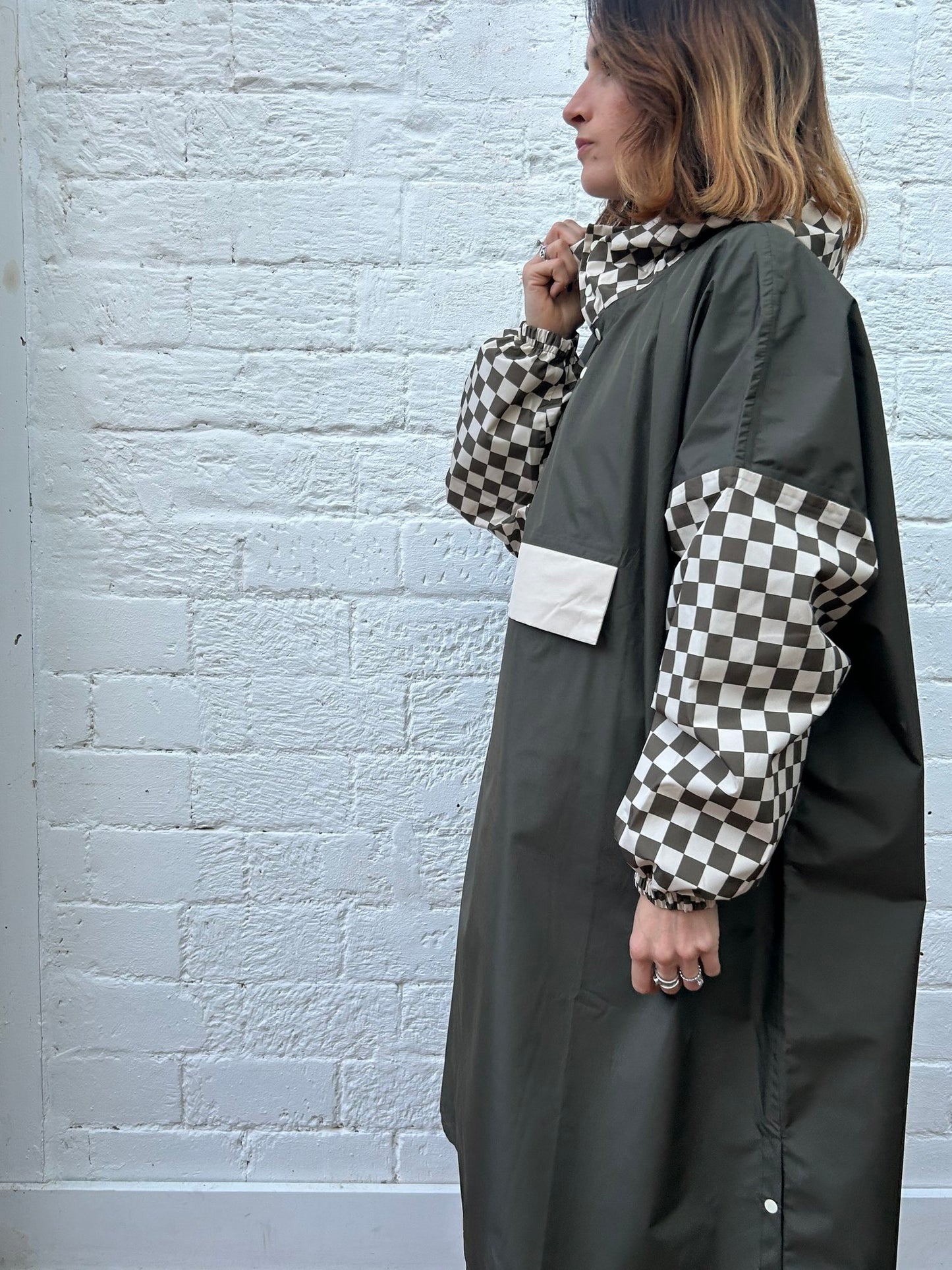 Poncho de pluie damier kaki - Poule Party