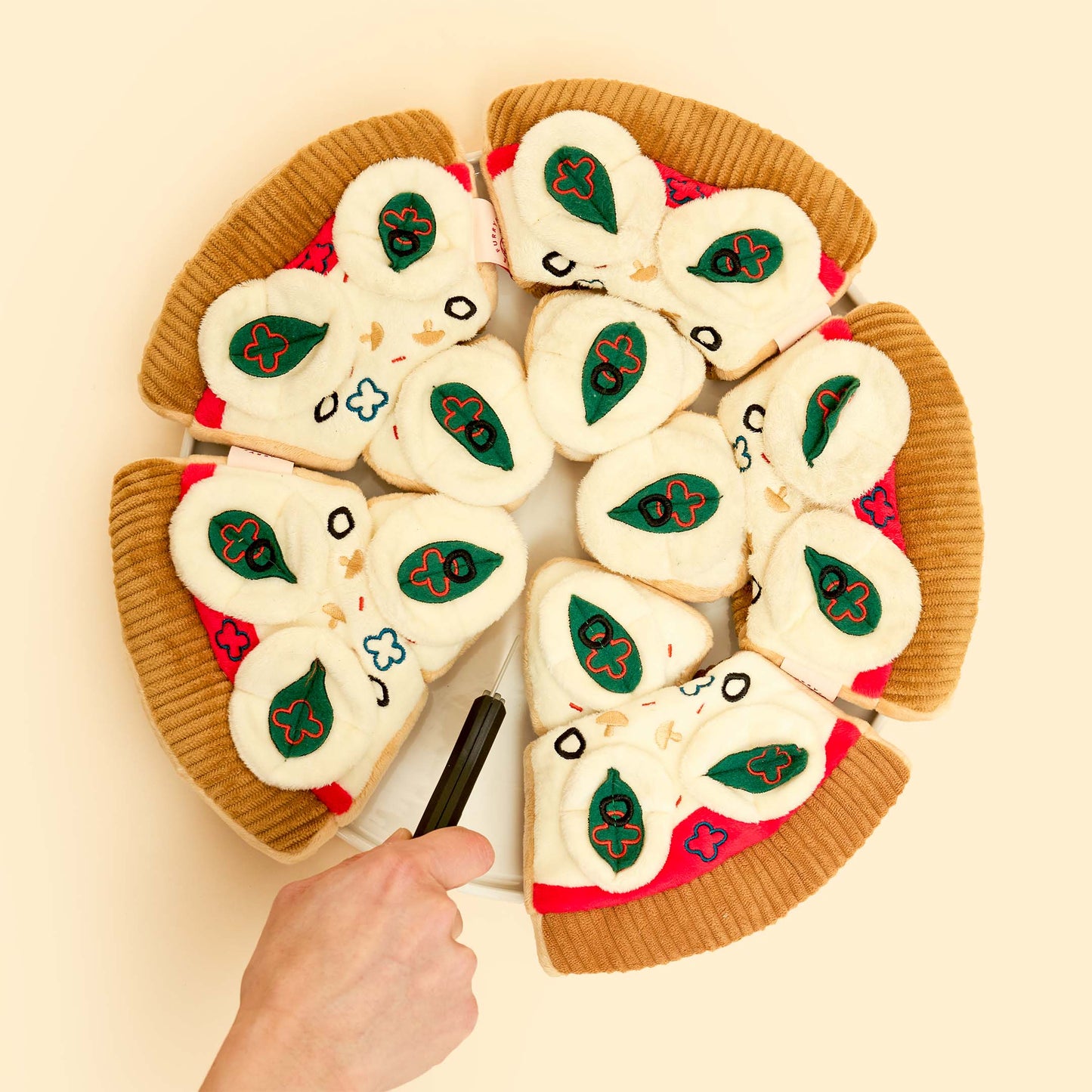 Jouet de fouille pour chien Pizza - The FurryFolks